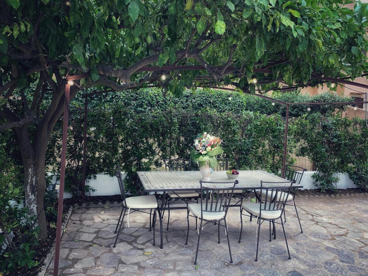 Villa Giuseppina Terracina Bagian luar foto