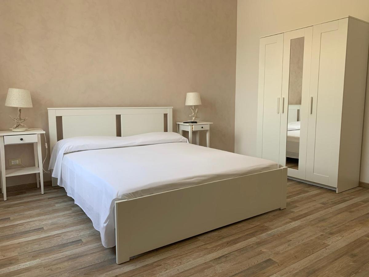 Villa Giuseppina Terracina Bagian luar foto
